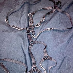 Women’s top body harness